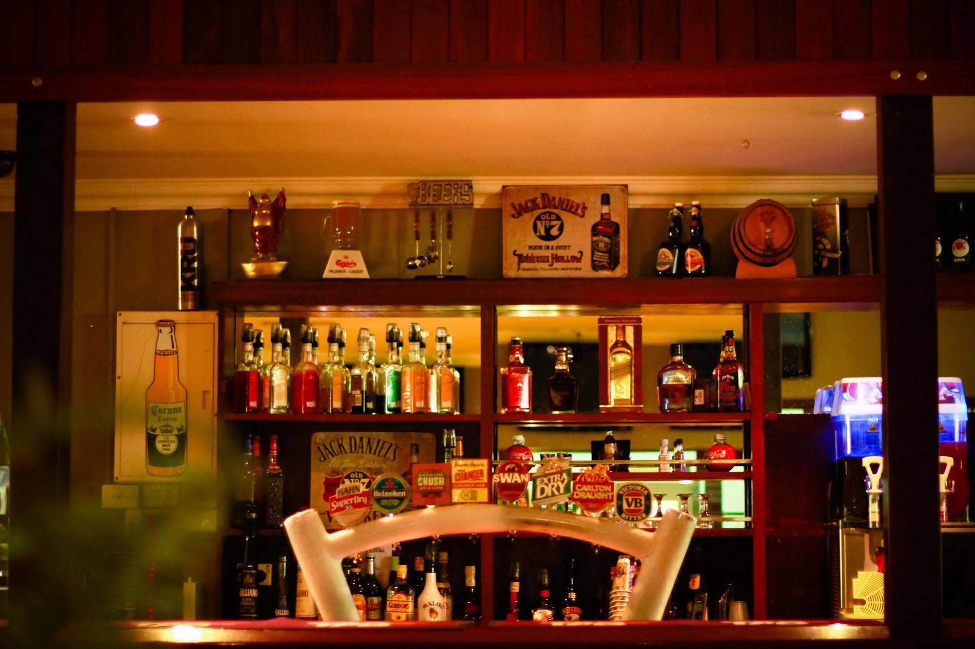 Ravenswood Hotel Екстер'єр фото